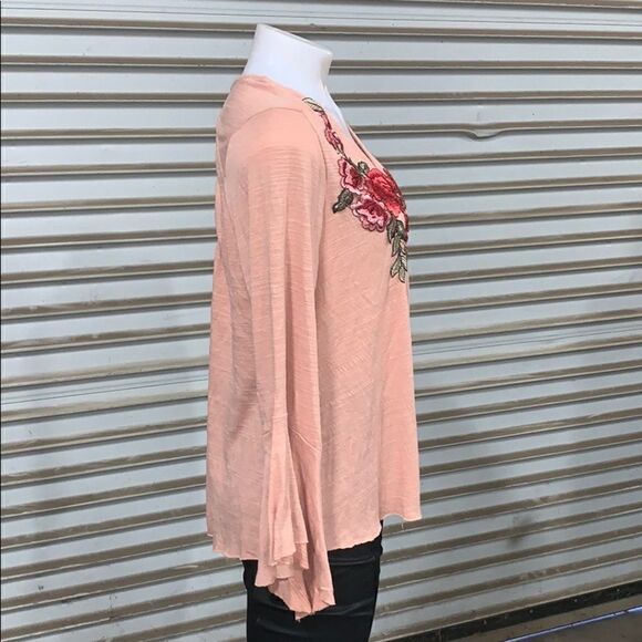 Miss Love boho style top with embroidery at neck - Picture 6 of 8